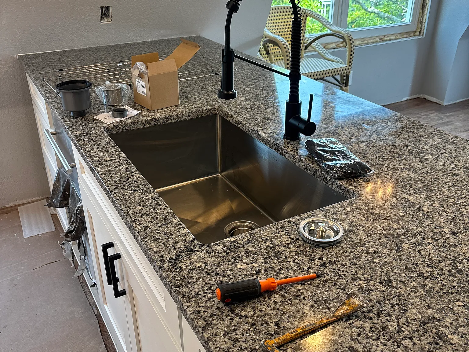 1 bed, 650 sqft, $2,200 — Photo 3