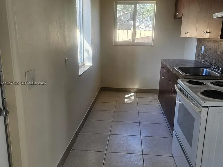 2230 Madison St #1 — Photo 6