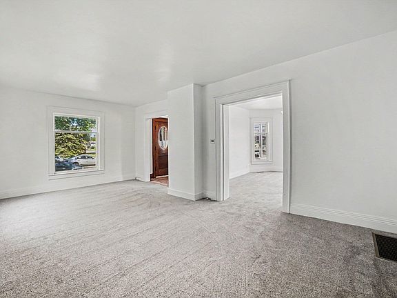 5th image of 236 E Center St