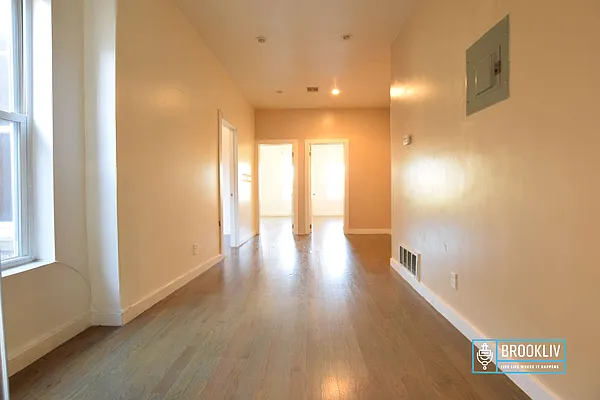 Rented by null | media 14