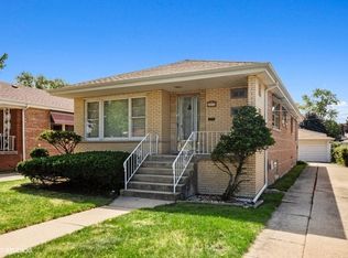 2913 W 101st St, Evergreen Park, IL