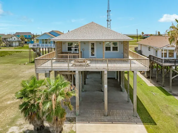 13219 Jolly Roger Dr, Freeport, TX 77541