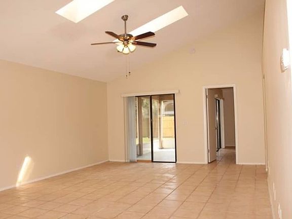 2nd image of 111 Lakeside Cir
