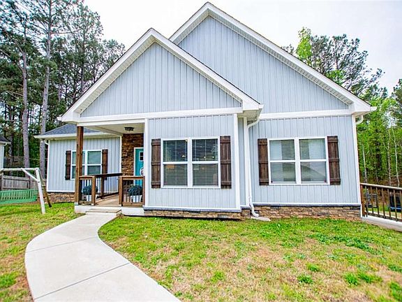 2nd image of 133 Pebblebrook Way
