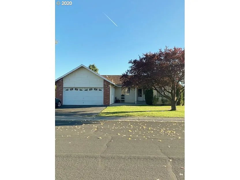 5460 American Ave photo 1