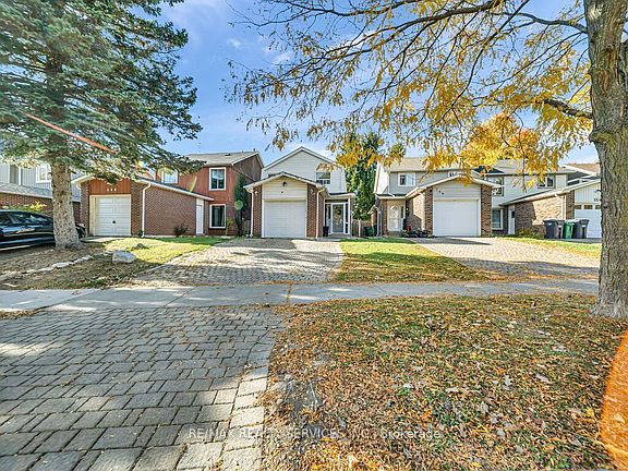 3rd image of 158 Fanshawe Dr