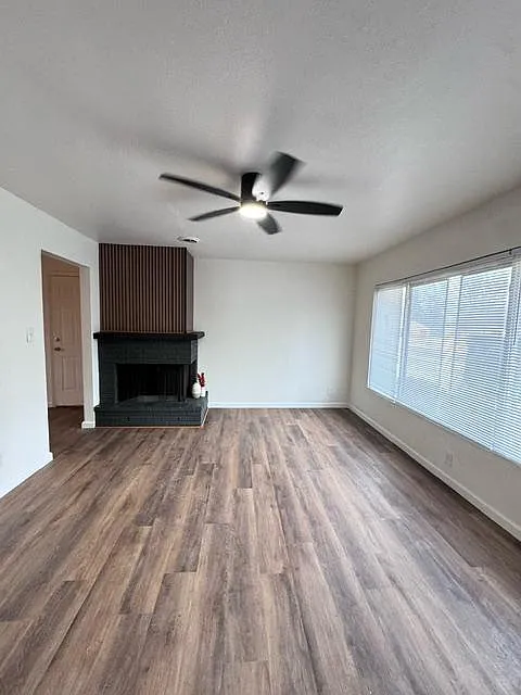 1609 Foster Dr — Photo 3
