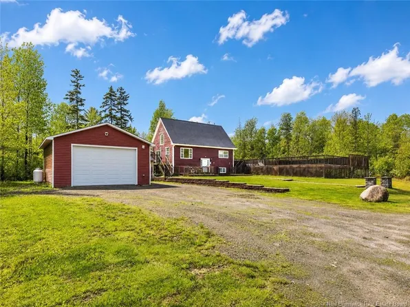 138 Davidson Lake Rd, Dumfries, NB E6G 1S5