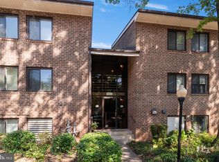 1422 Northgate Sq #22/1A, Reston, VA 20190