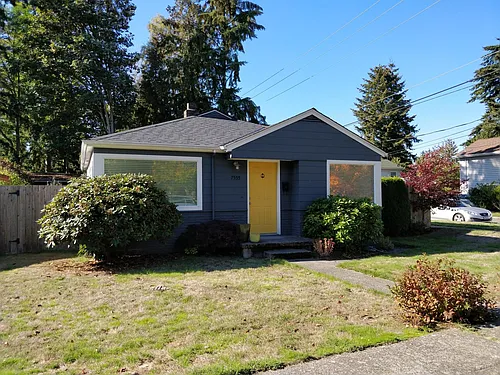 7555 37th Ave NE Photo 1