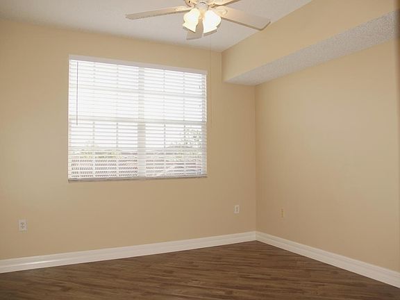 4th image of 5500 Bentgrass Dr Unit 303