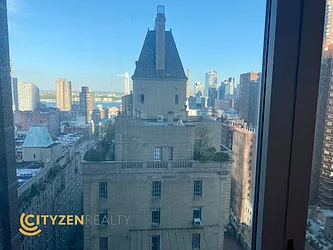 Rented by City Zen Realty