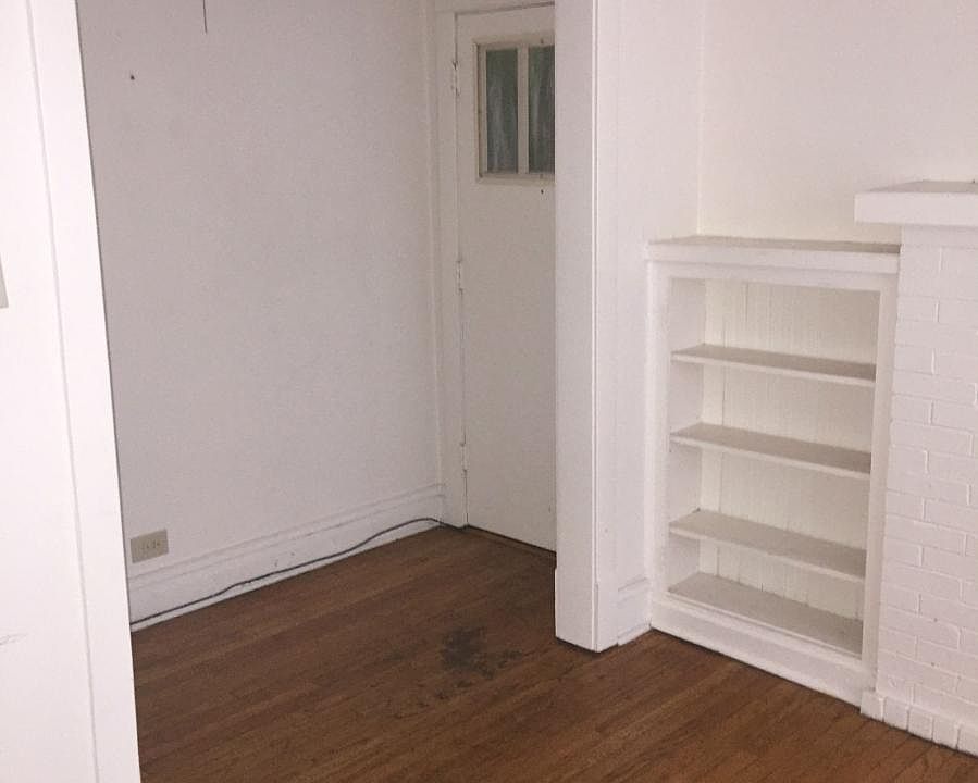 1st image of 2008 W Grace St #1
