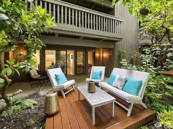 1524 NE 140th Street #D2, Seattle, WA 98125