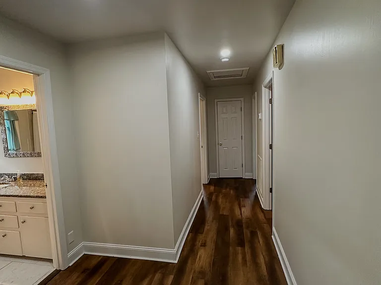 10310 Picadilly Ln SW — Photo 6