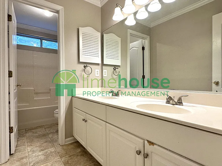 2849 Crossings Dr — Photo 25