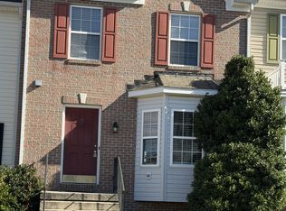 22 Litchfield Ln W, Martinsburg, WV 25405