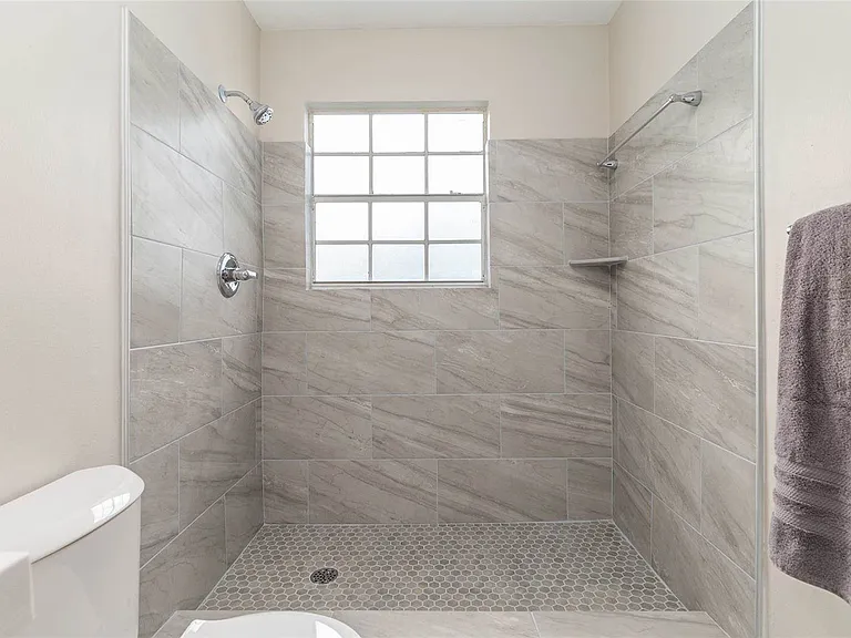 9755 SW 52nd Rd — Photo 30