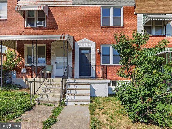 3rd image of 2145 Harman Ave