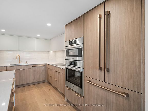 5th image of 3900 Yonge St #417