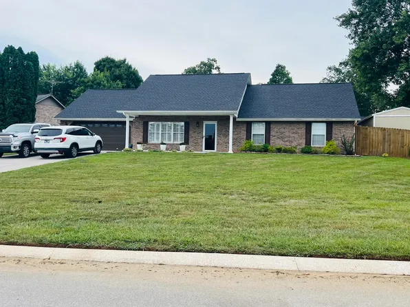 1227 Edinburgh Dr, Maryville, TN 37803