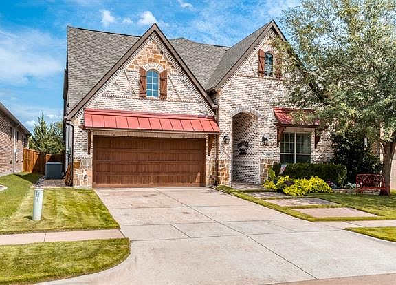 2nd image of 921 Snyder Dr