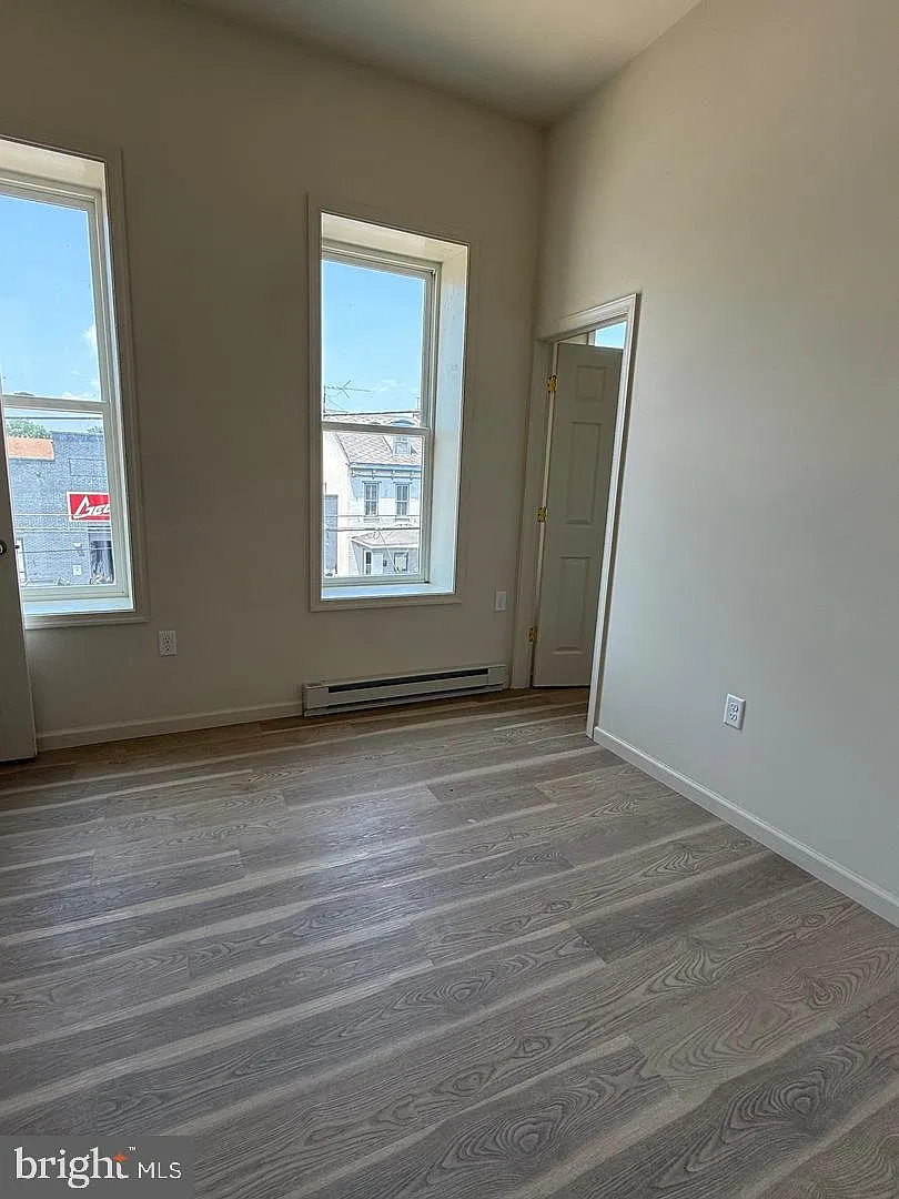 1 bed, 1.0 bath, 900 sqft, $900 — Photo 4