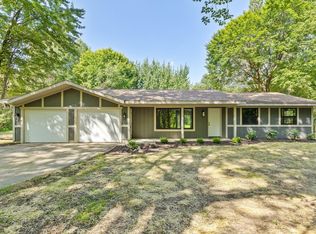 7761 Hanna Lake Ave SE, Caledonia, MI 49316