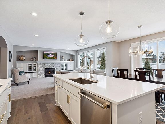 2nd image of 5855 Zanzibar Ln N