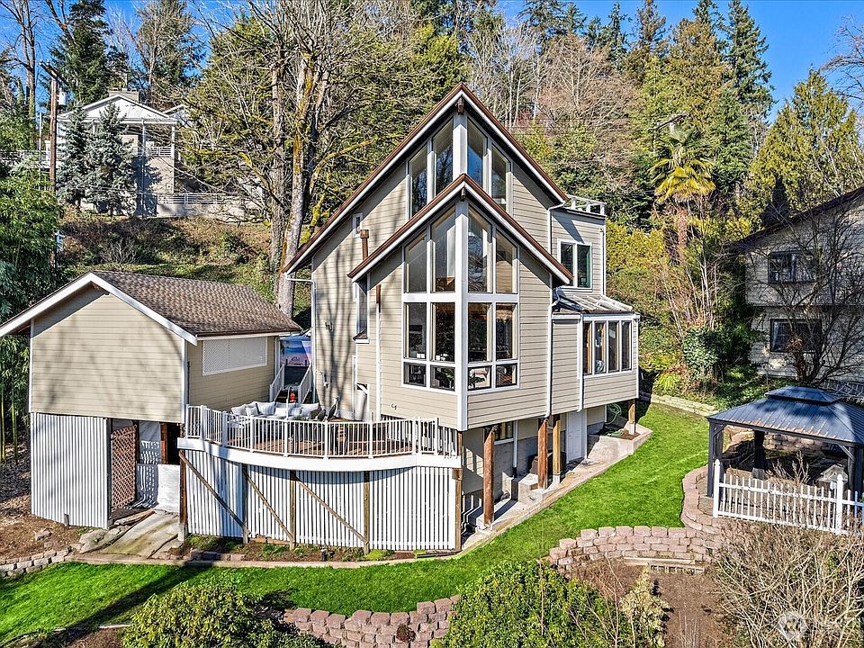 1st image of 8526 E Mercer Way