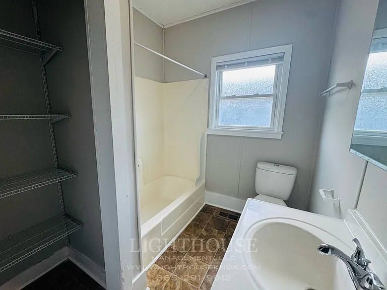 2815 Tarleton Ave — Photo 11
