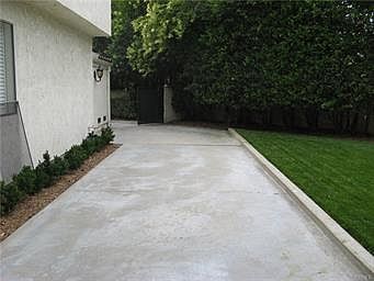 5th image of 1505 Red Hill North Dr