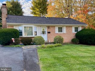 313 Valley View Ave SW, Leesburg, VA 20175