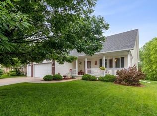 12315 Twana Dr, Urbandale, IA 50323