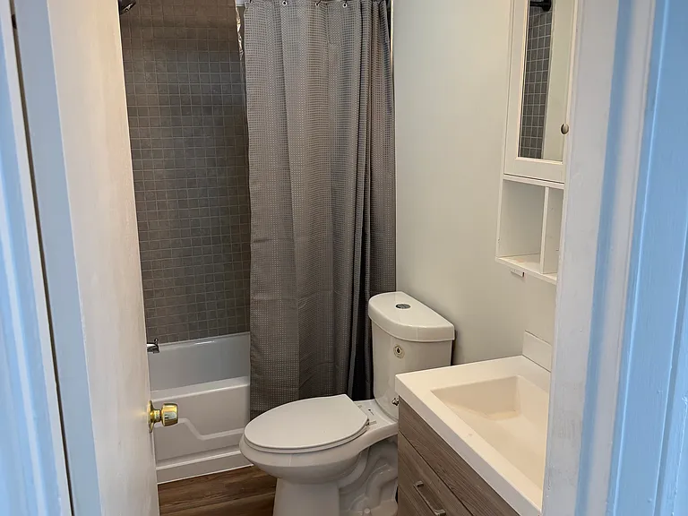 412 Chestnut St #2 — Photo 3