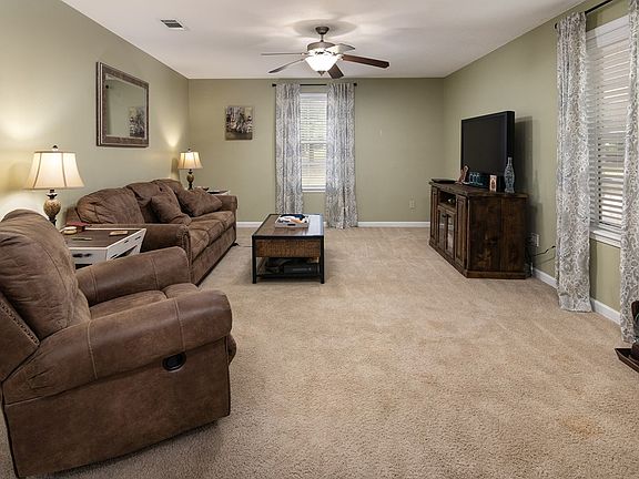 4th image of 1910 Sardis Lake Dr
