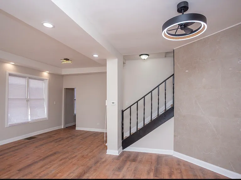 7049 S Kimbark Ave — Photo 3
