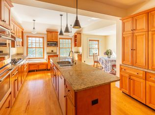 144 Main St, Northeast Harbor, ME 04662