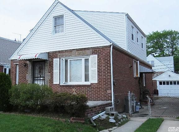 4th image of 5647 201st St