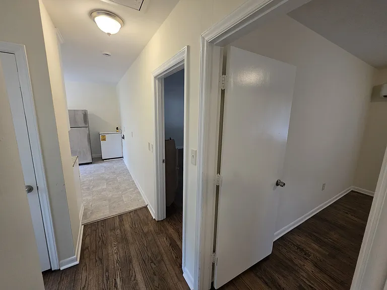 1403 W Chapel Hill St #B3 — Photo 15