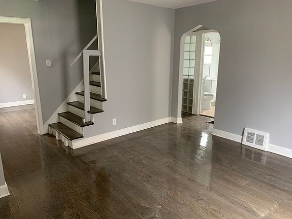 2nd image of 213 E 143rd St