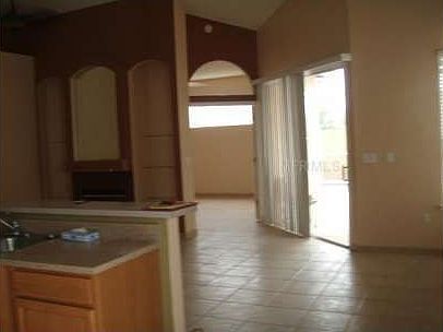 5th image of 3770 Huntwicke Blvd