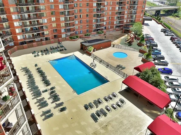 232 Harmon Cove Tower image 41 of 46