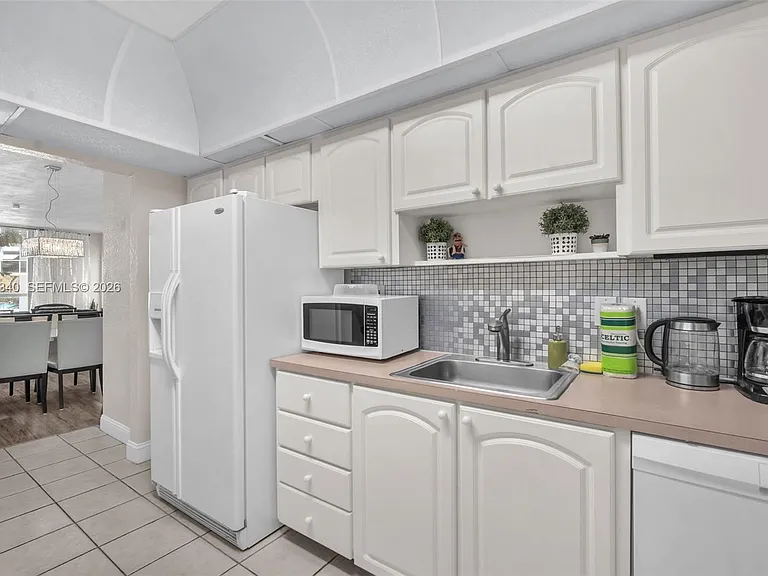 3801 S Ocean Dr #2W — Photo 12