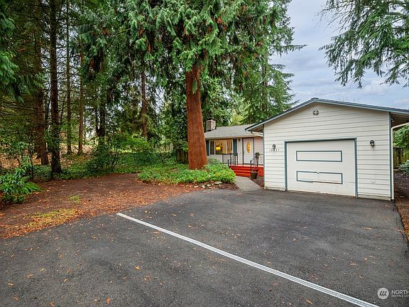 2nd image of 12431 104th Avenue NE
