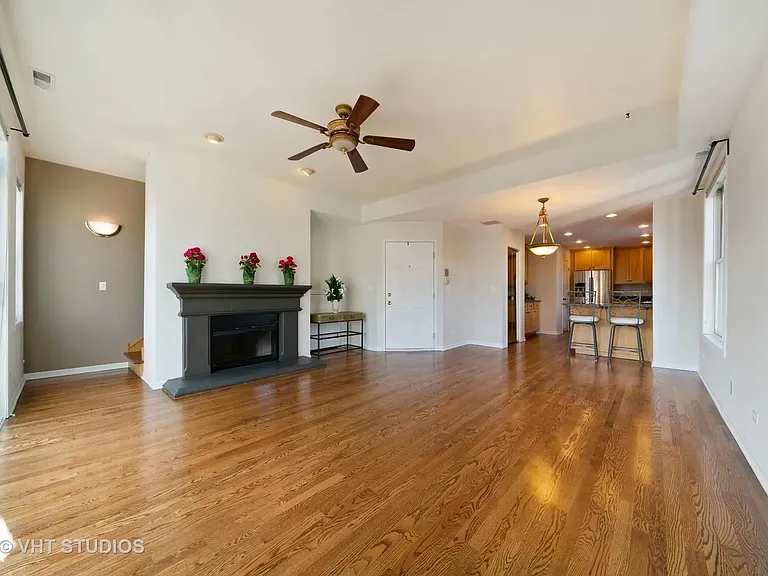 727 W Belmont Ave #10 — Photo 10