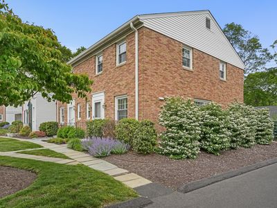 101 Heritage Hill Road #101, New Canaan, CT, 06840