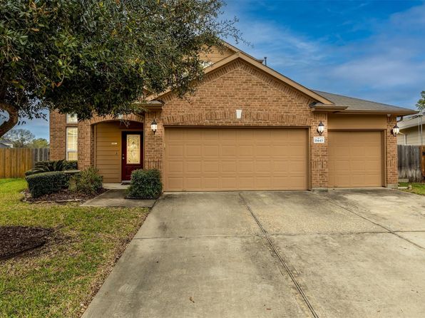 11443 Northam Dr, Tomball, TX 77375