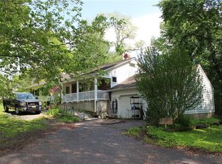 406 Hoffman Station Rd, Monroe Township, NJ 08831