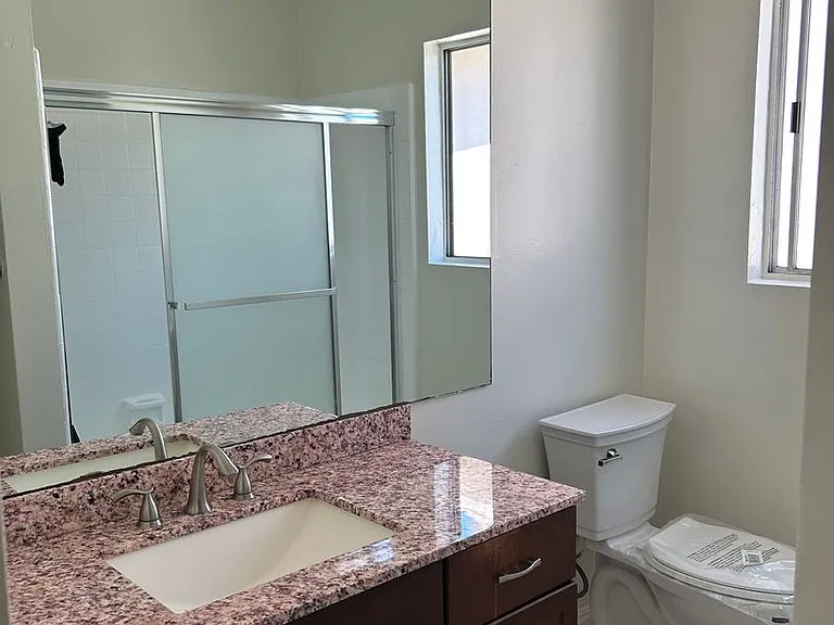 1333 S Bundy Dr — Photo 17